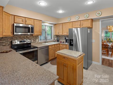 502 Spanish Oak Lane Hendersonville NC 28791