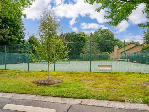 502 Spanish Oak Lane Hendersonville NC 28791