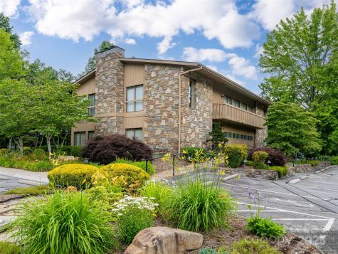 502 Spanish Oak Lane Hendersonville NC 28791