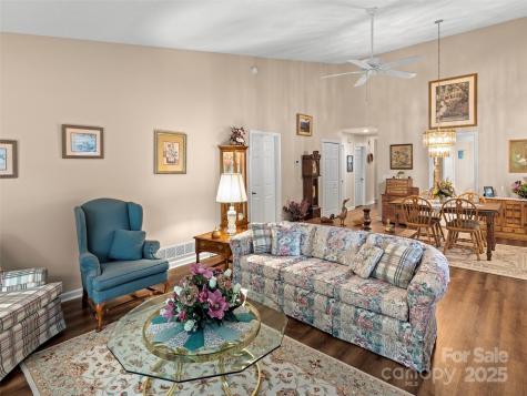 502 Spanish Oak Lane Hendersonville NC 28791