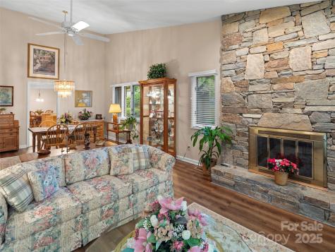 502 Spanish Oak Lane Hendersonville NC 28791