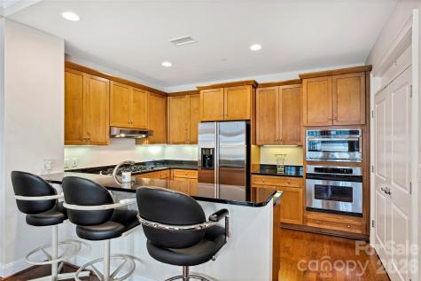 435 S Tryon Street Charlotte NC 28202