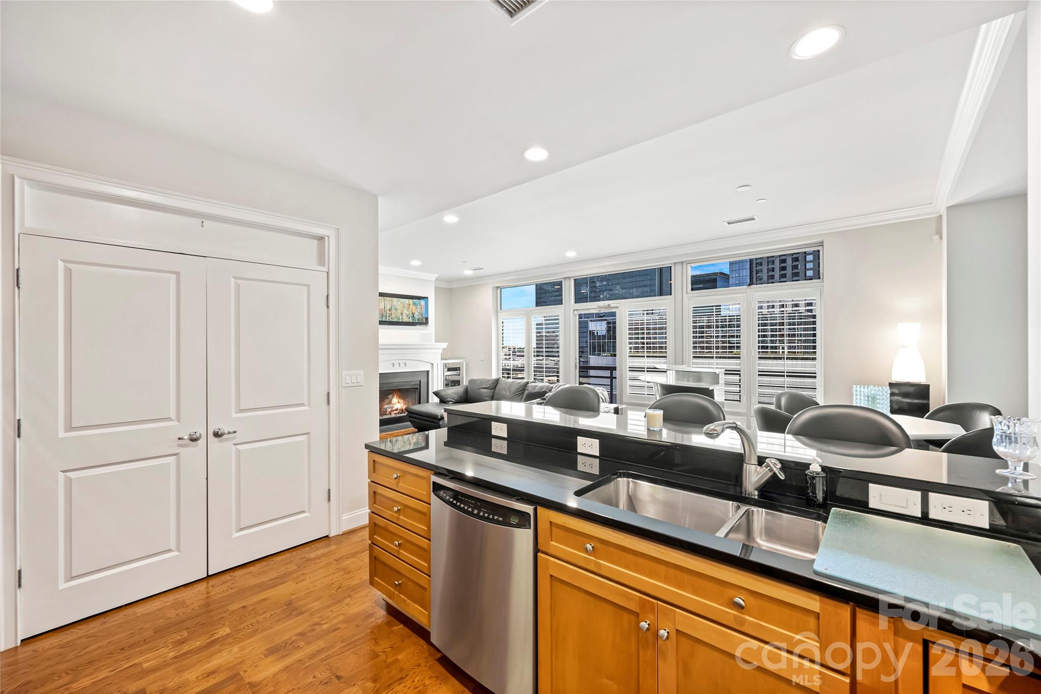 435 S Tryon Street Charlotte NC 28202