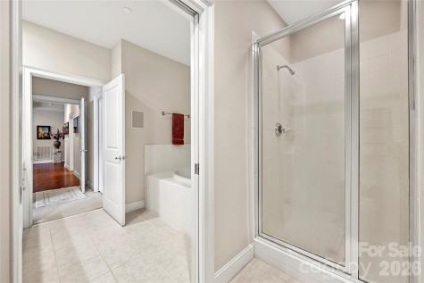 435 S Tryon Street Charlotte NC 28202