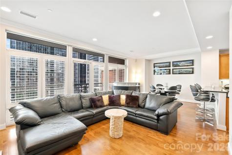 435 S Tryon Street Charlotte NC 28202
