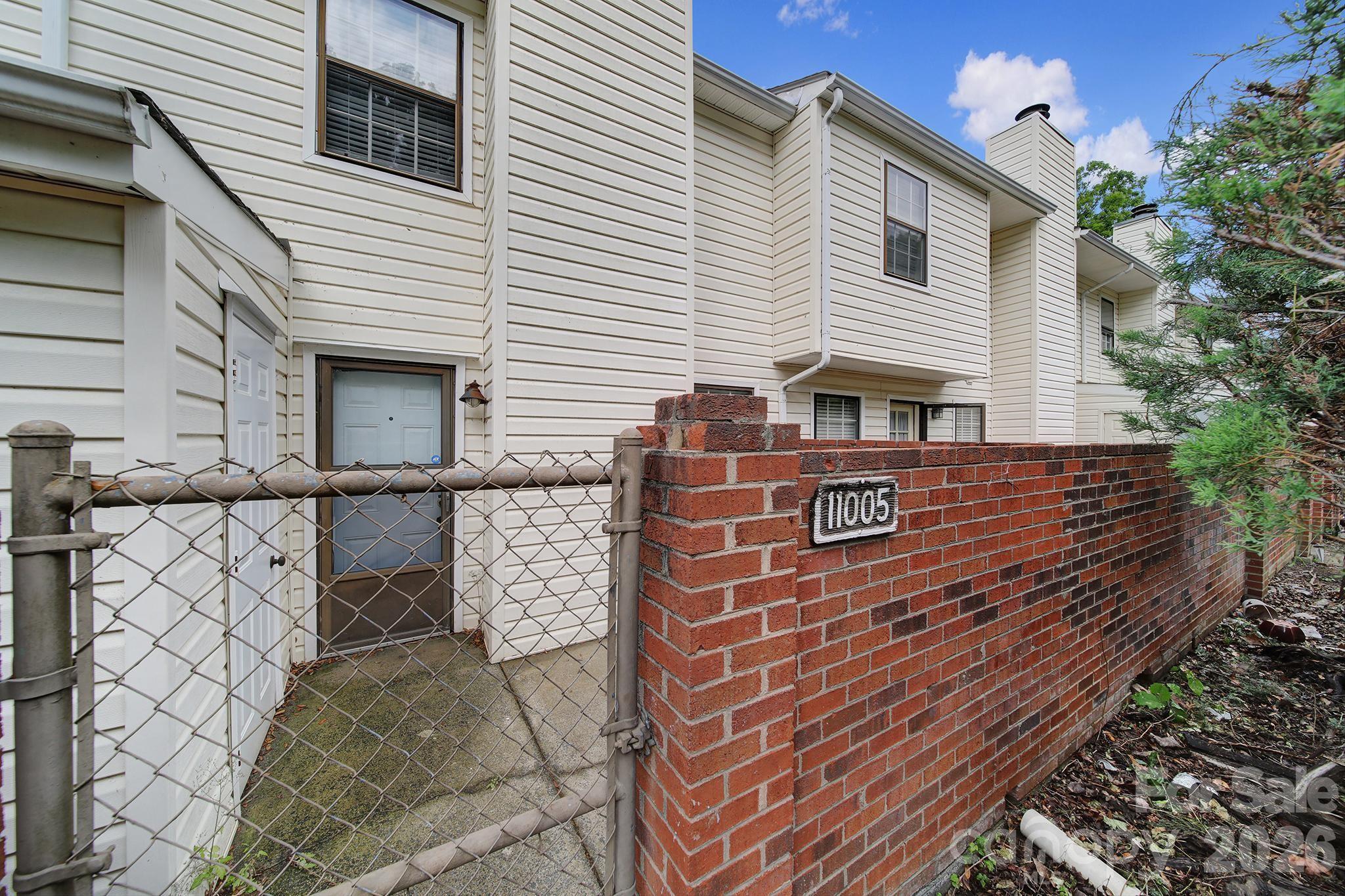 11005 Hunter Trail Charlotte NC 28226