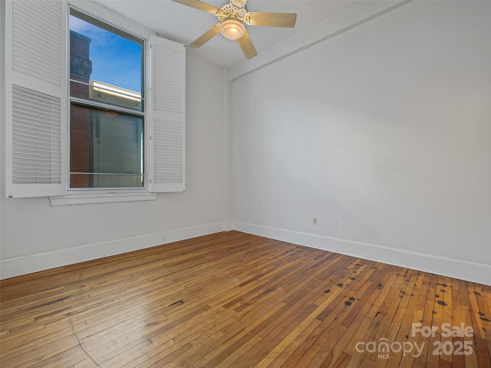 84 W Walnut Street Asheville NC 28801