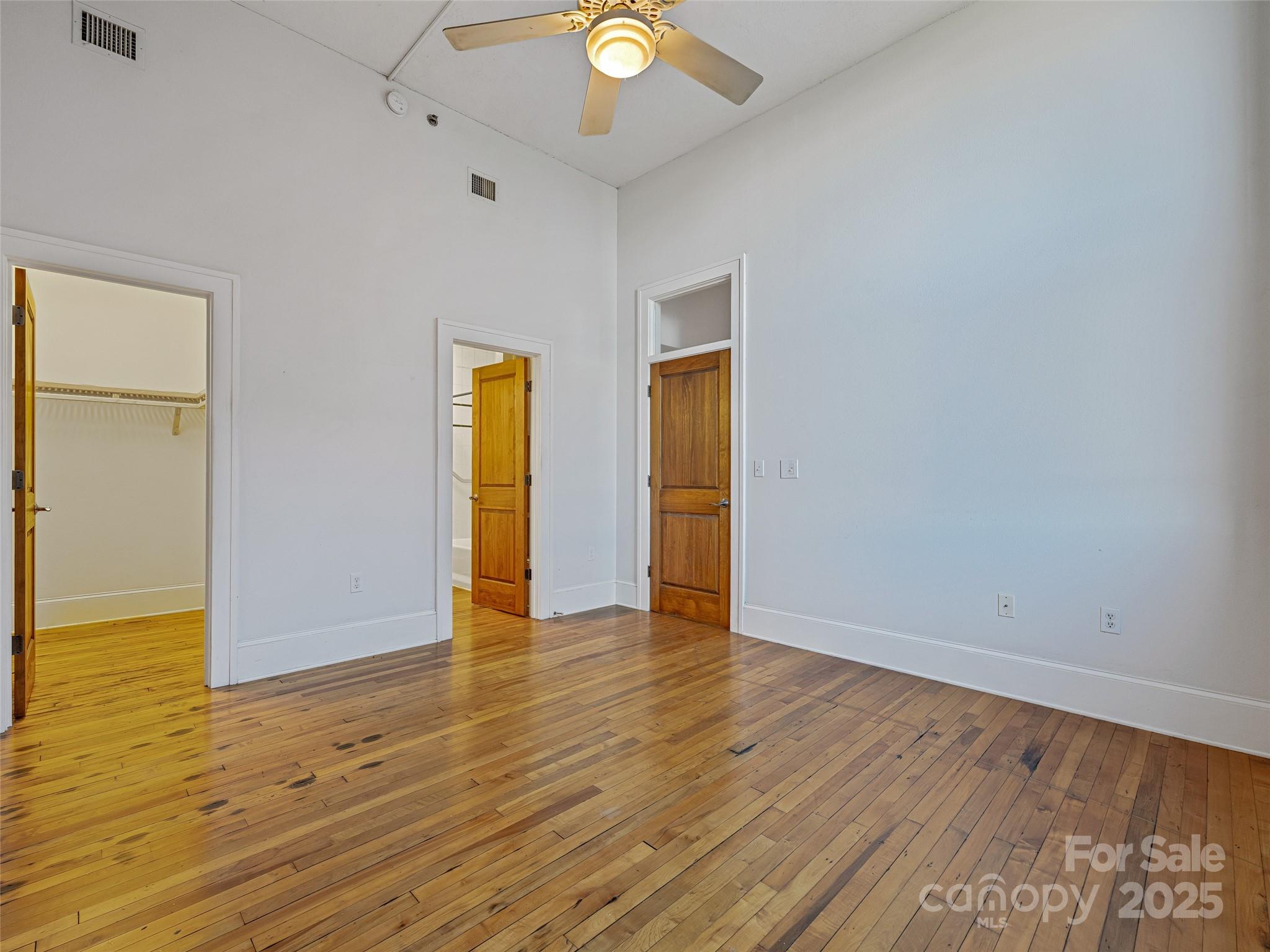 84 W Walnut Street Asheville NC 28801