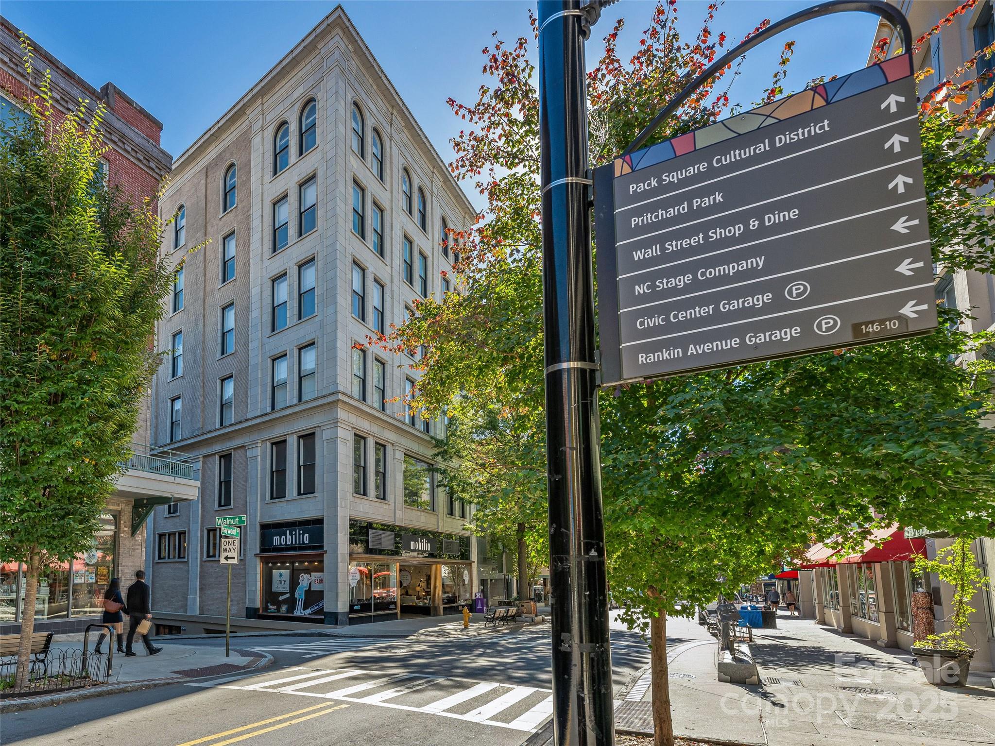 84 W Walnut Street Asheville NC 28801