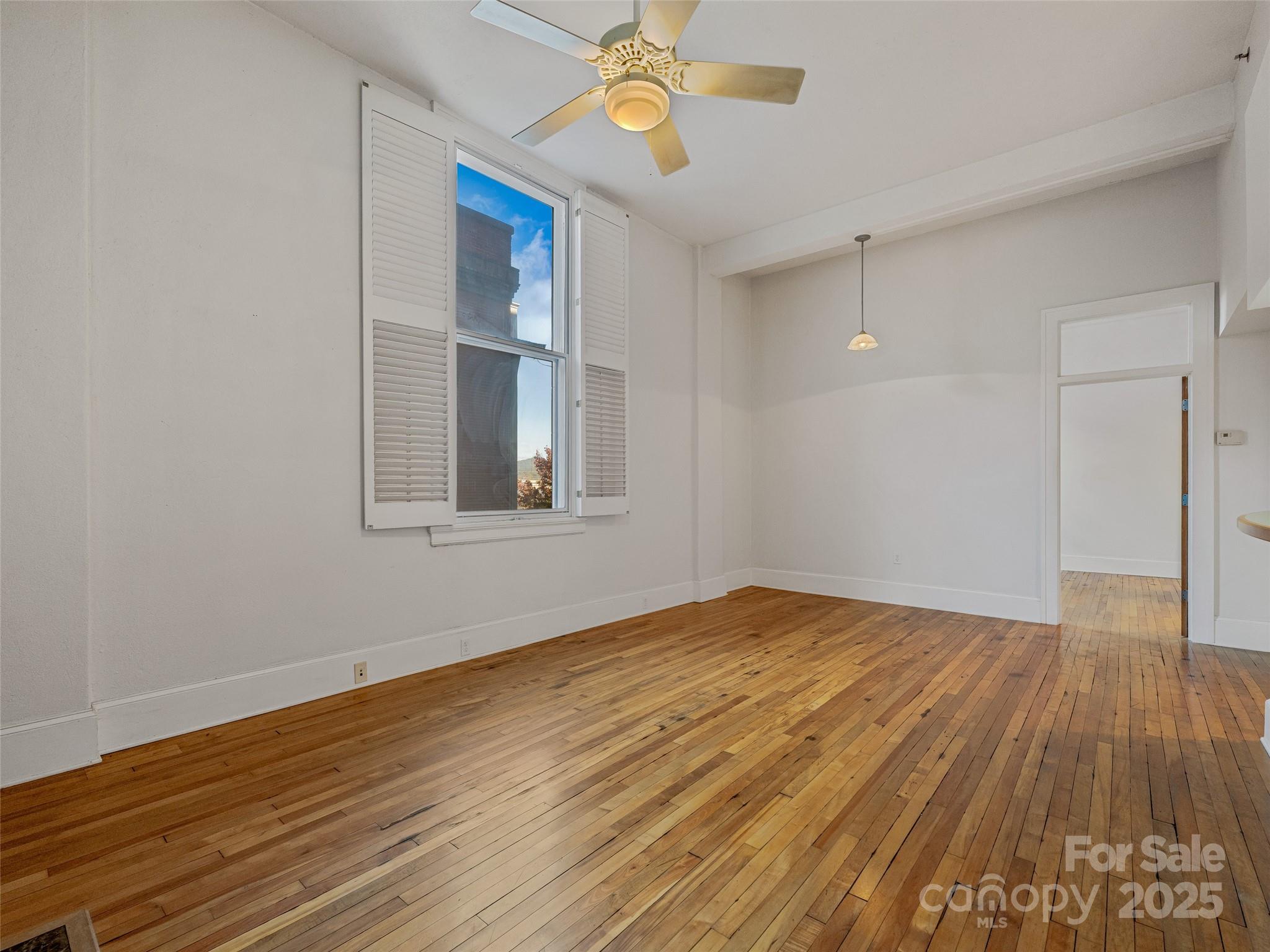 84 W Walnut Street Asheville NC 28801