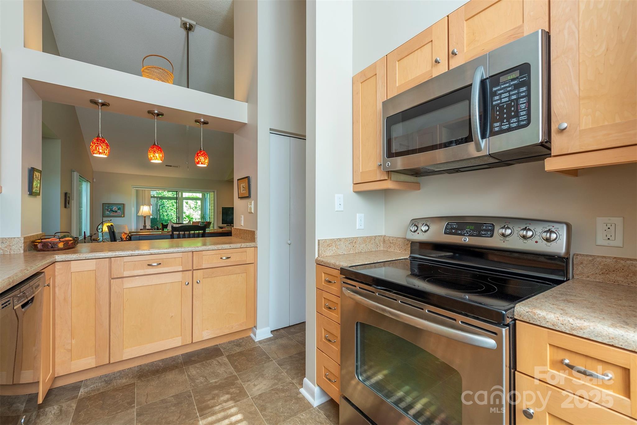 104 Llama Vista Way Black Mountain NC 28711