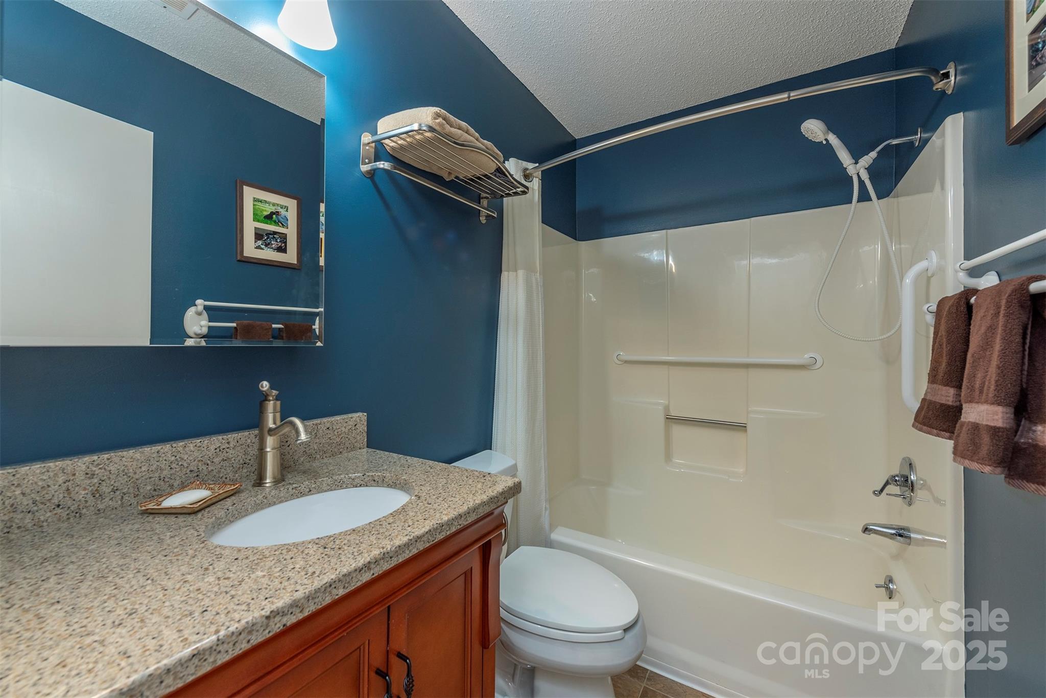 104 Llama Vista Way Black Mountain NC 28711