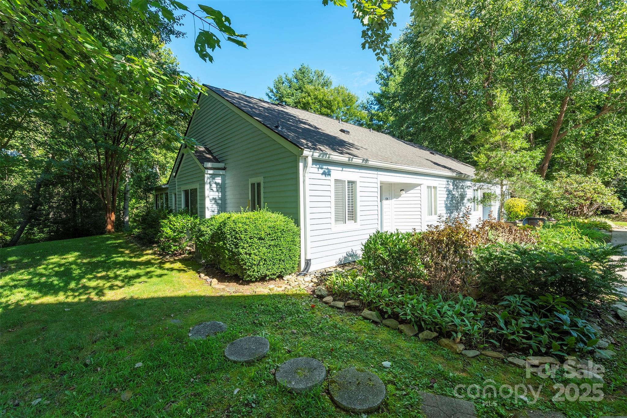 104 Llama Vista Way Black Mountain NC 28711