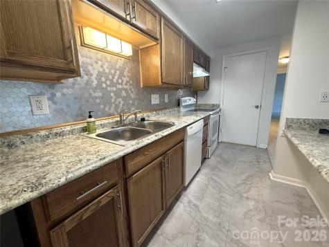 1645 Arlyn Circle Charlotte NC 28213