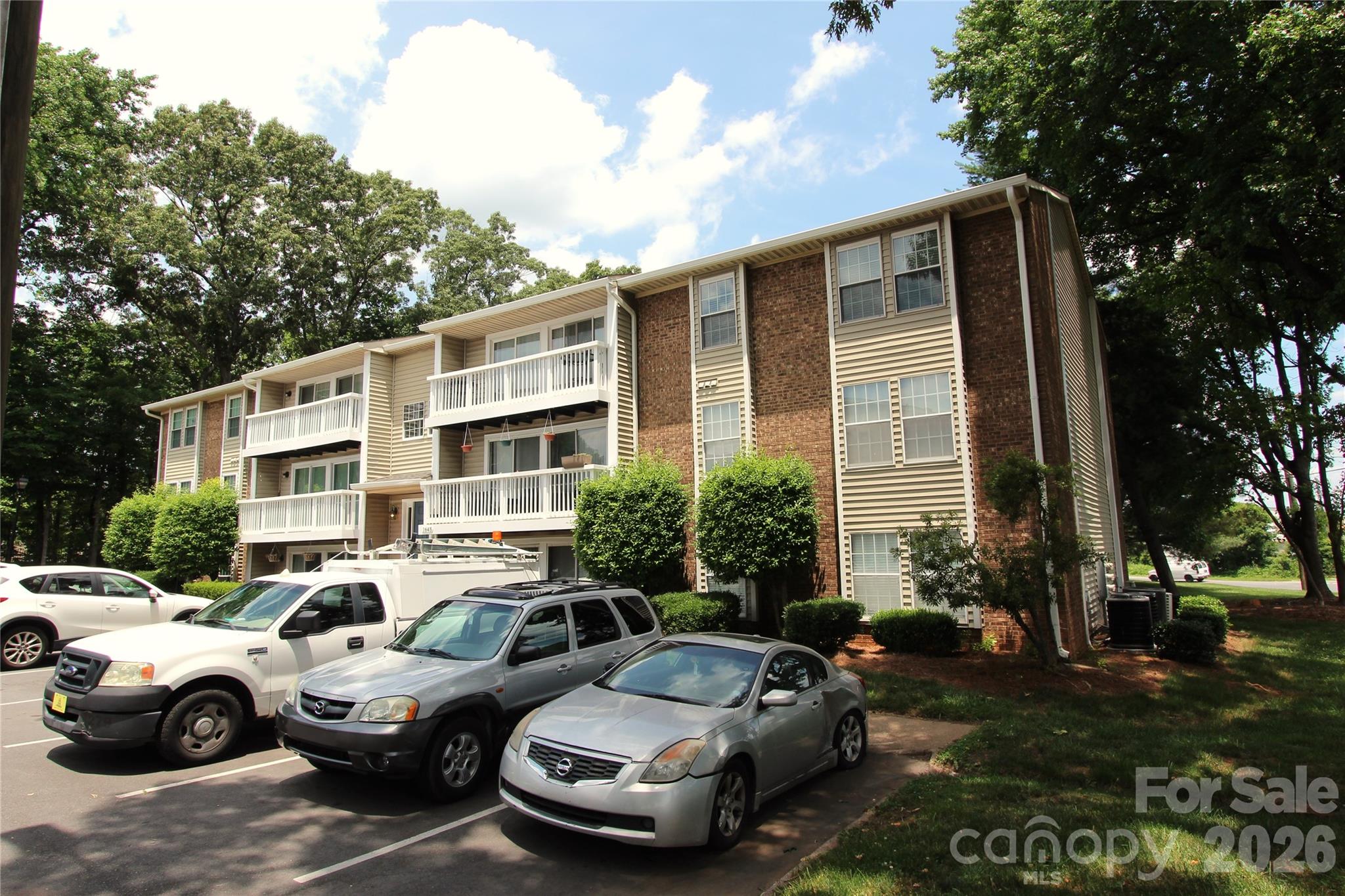 1645 Arlyn Circle Charlotte NC 28213