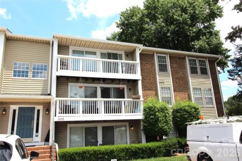 1645 Arlyn Circle Charlotte NC 28213