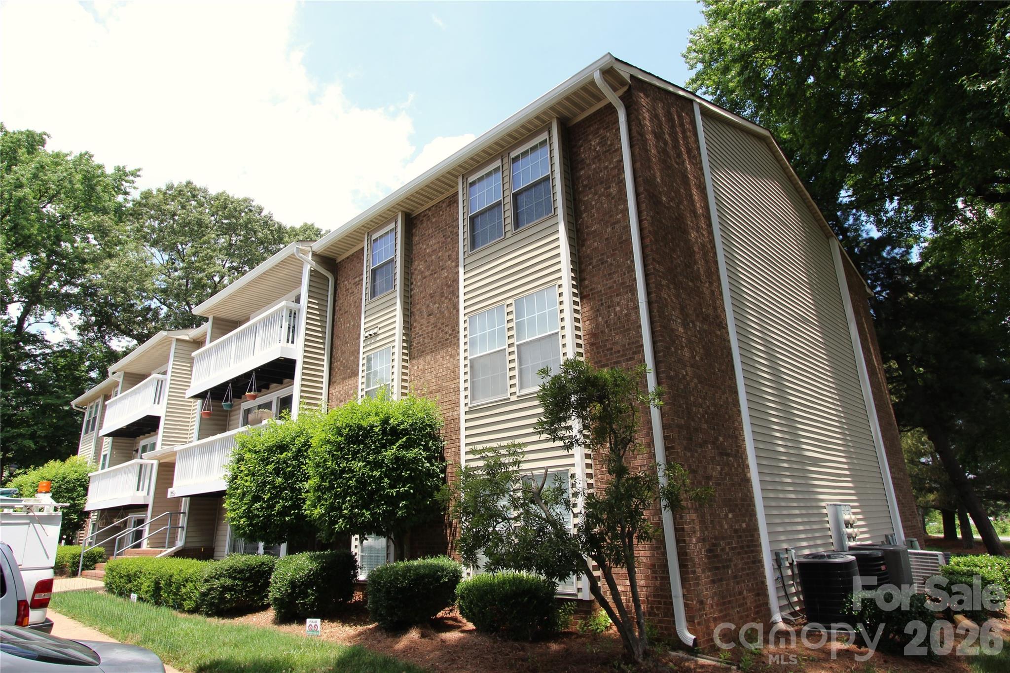 1645 Arlyn Circle Charlotte NC 28213