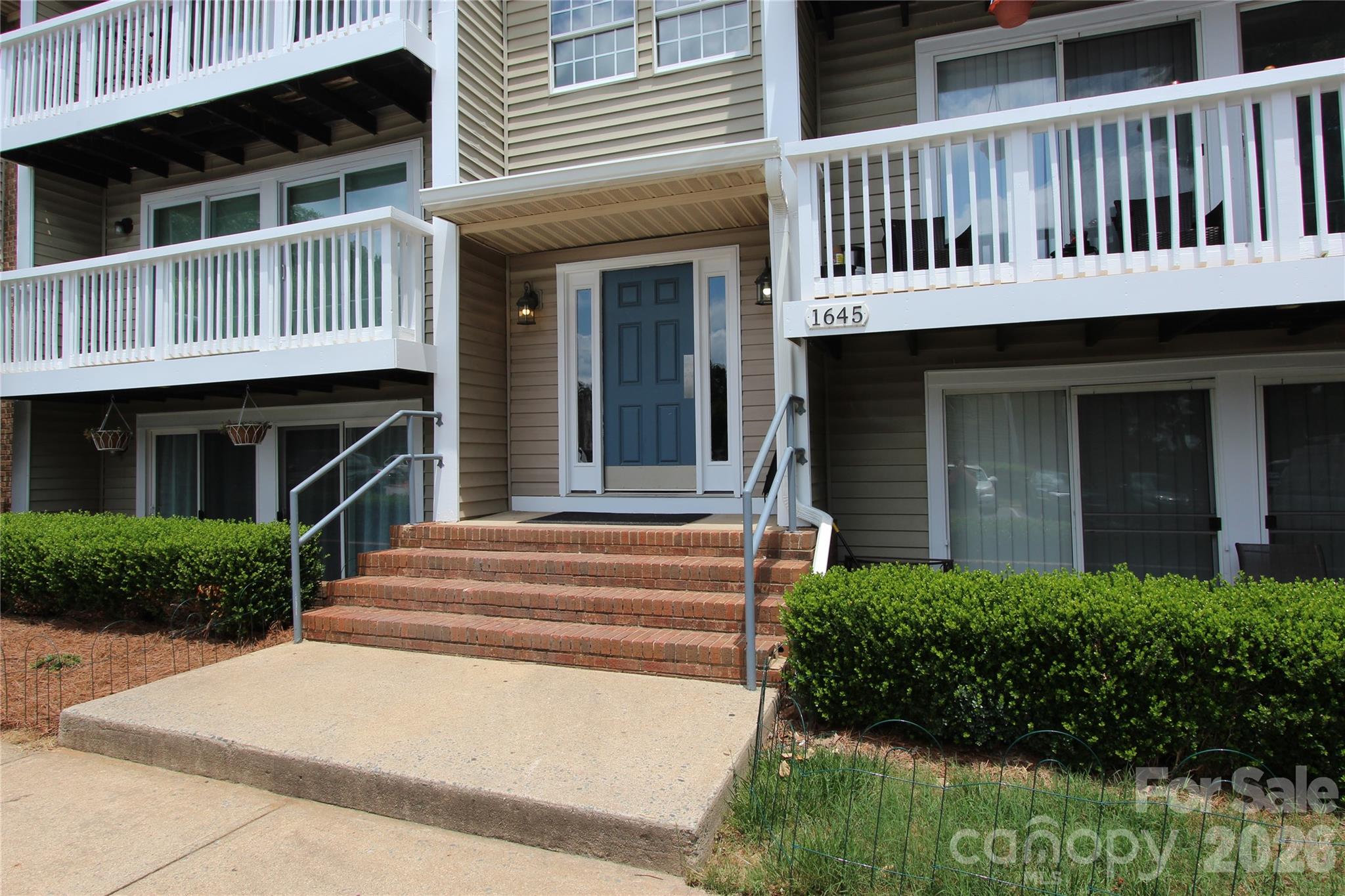 1645 Arlyn Circle Charlotte NC 28213
