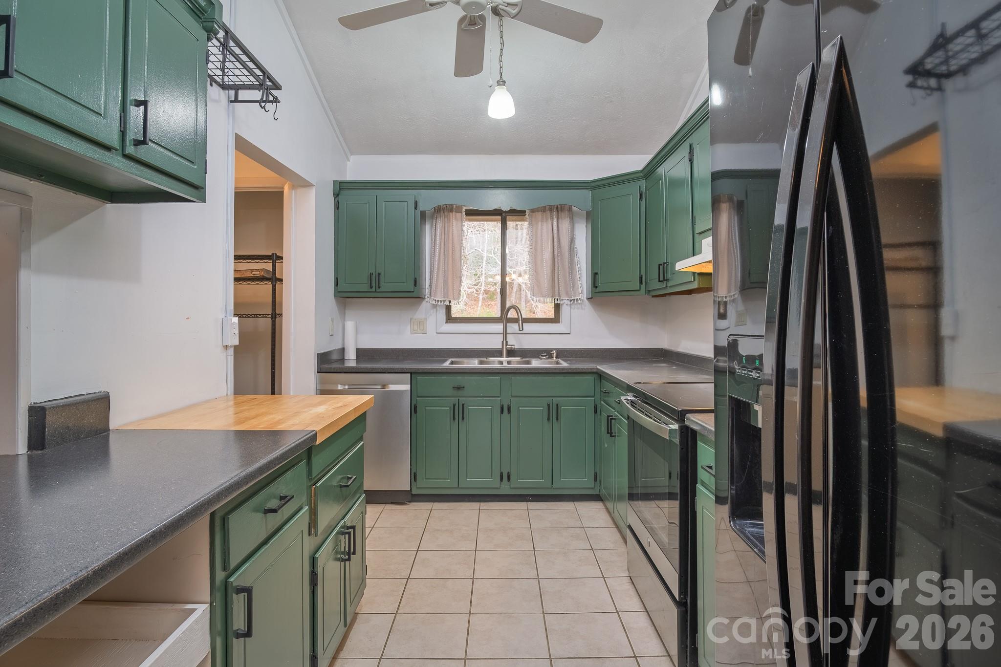 1813 Glen Cannon Drive Pisgah Forest NC 28768