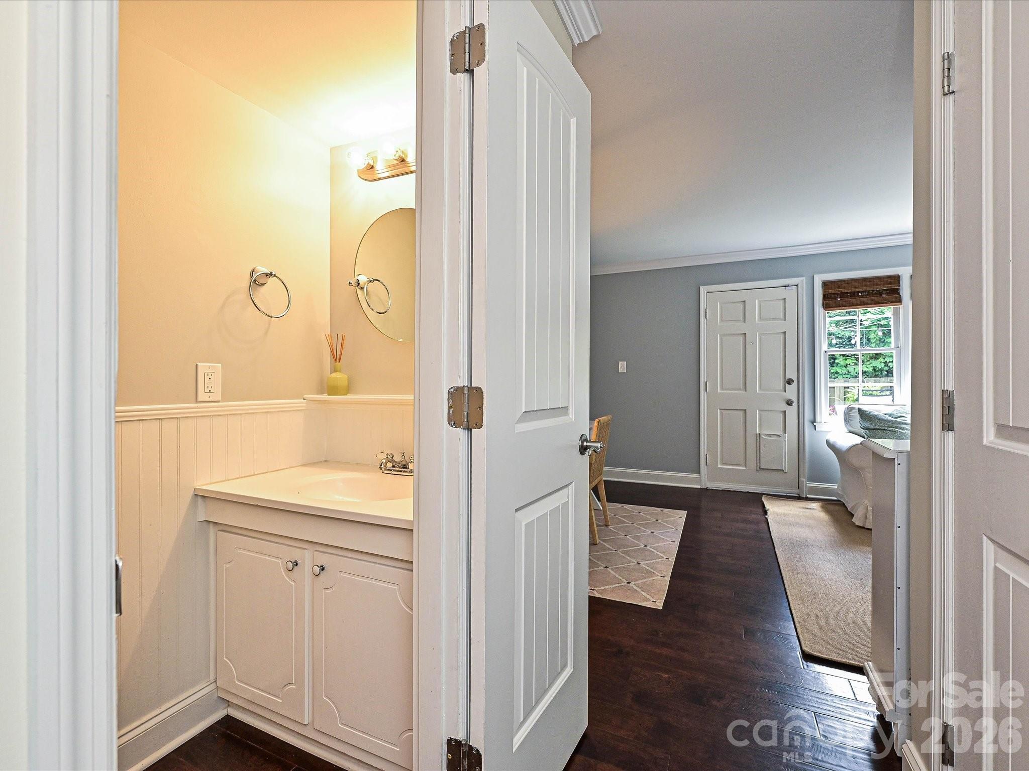 4611 Hedgemore Drive Charlotte NC 28209