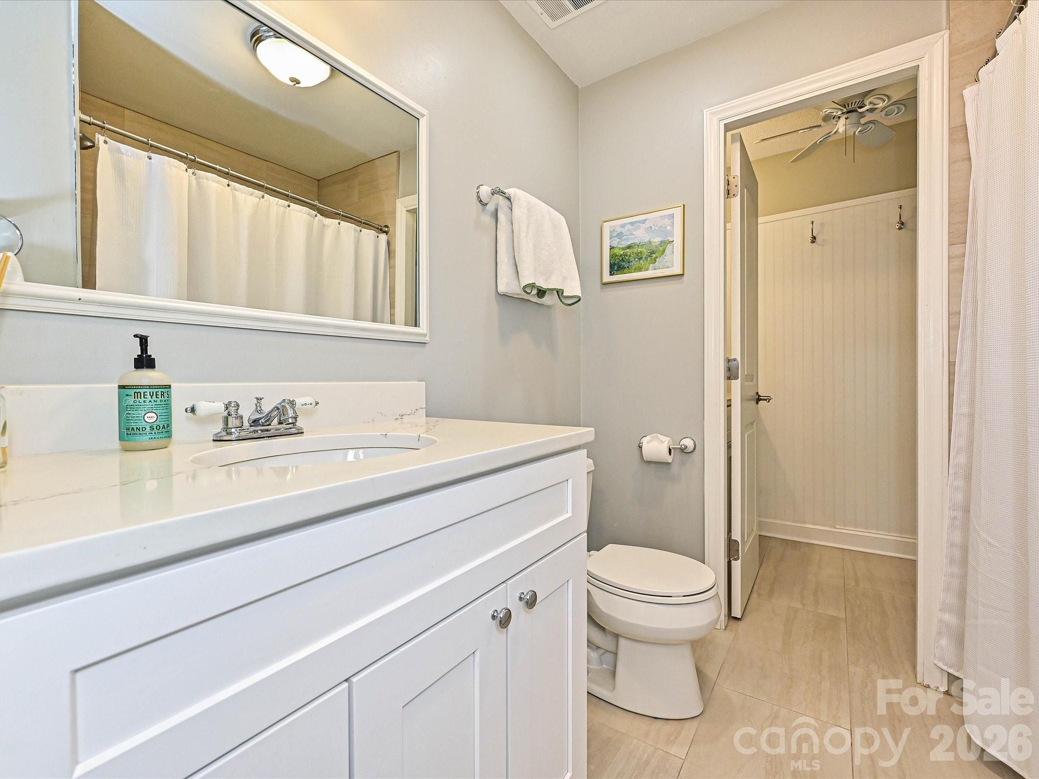 4611 Hedgemore Drive Charlotte NC 28209