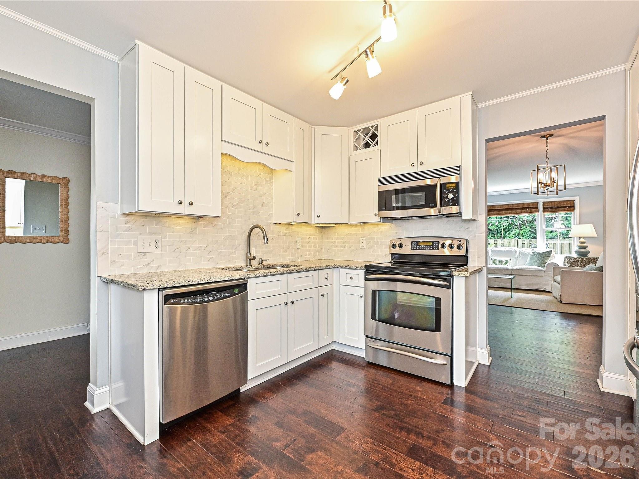 4611 Hedgemore Drive Charlotte NC 28209