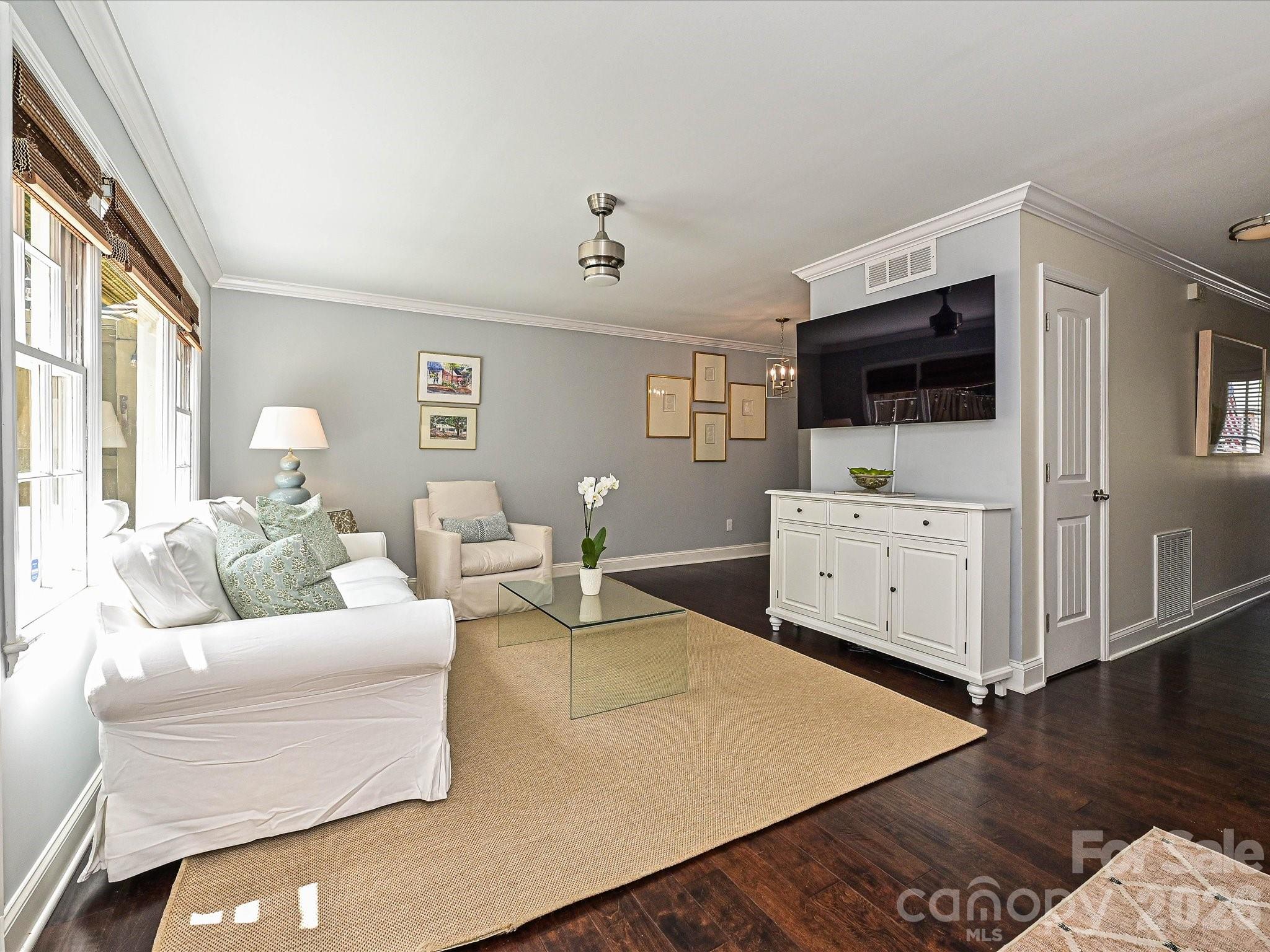 4611 Hedgemore Drive Charlotte NC 28209
