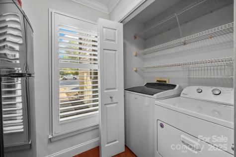 9037 J M Keynes Drive Charlotte NC 28262