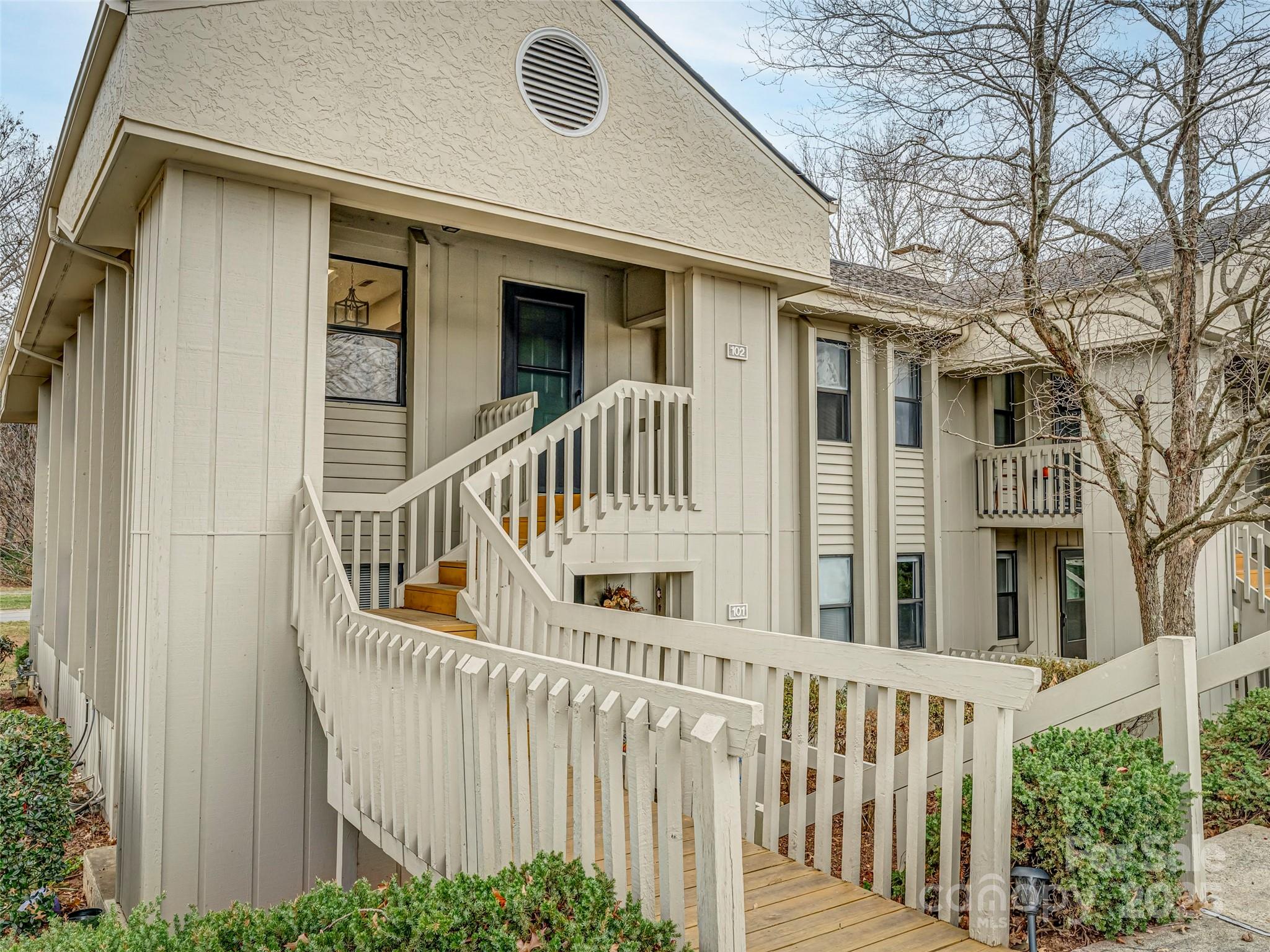 102 Abbey Circle Asheville NC 28805