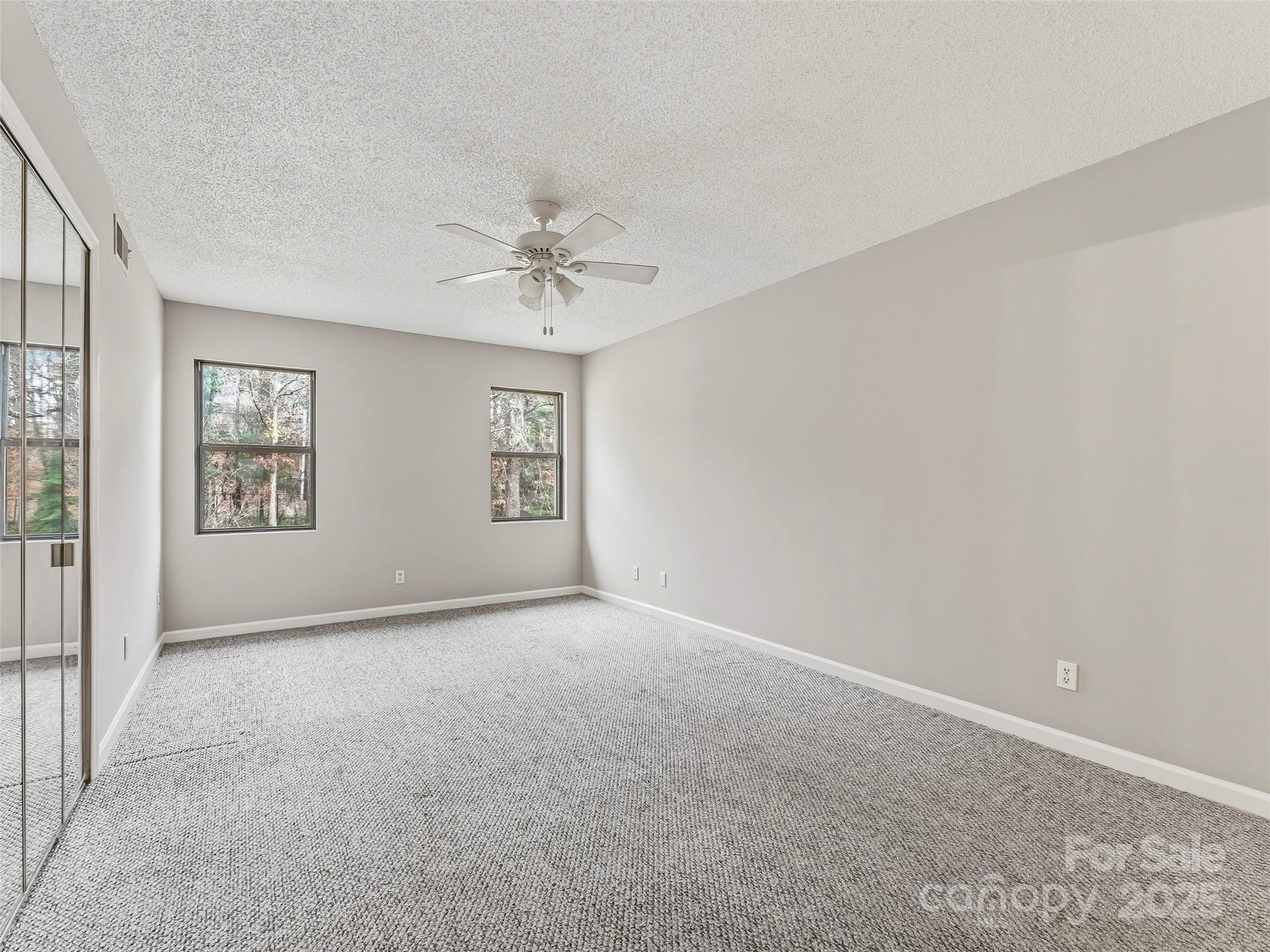 102 Abbey Circle Asheville NC 28805