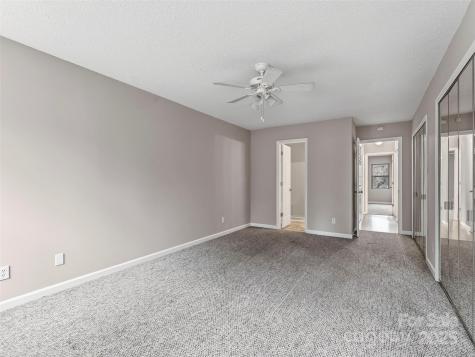 102 Abbey Circle Asheville NC 28805