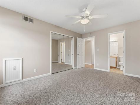 102 Abbey Circle Asheville NC 28805
