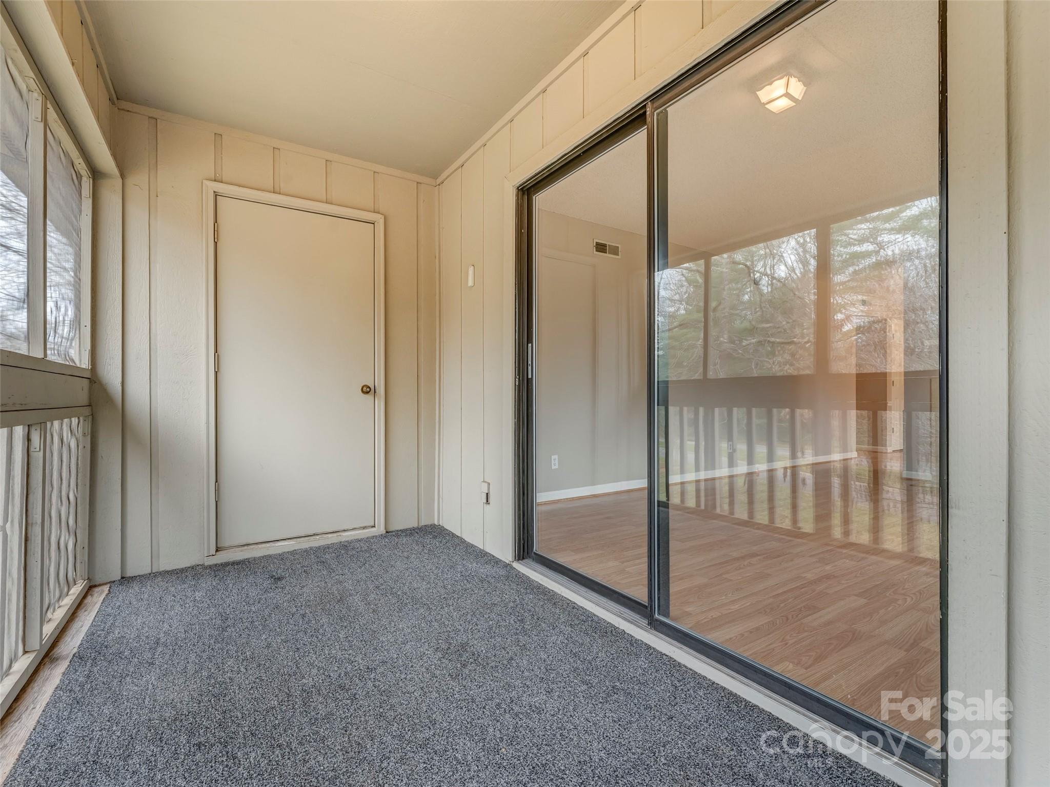 102 Abbey Circle Asheville NC 28805