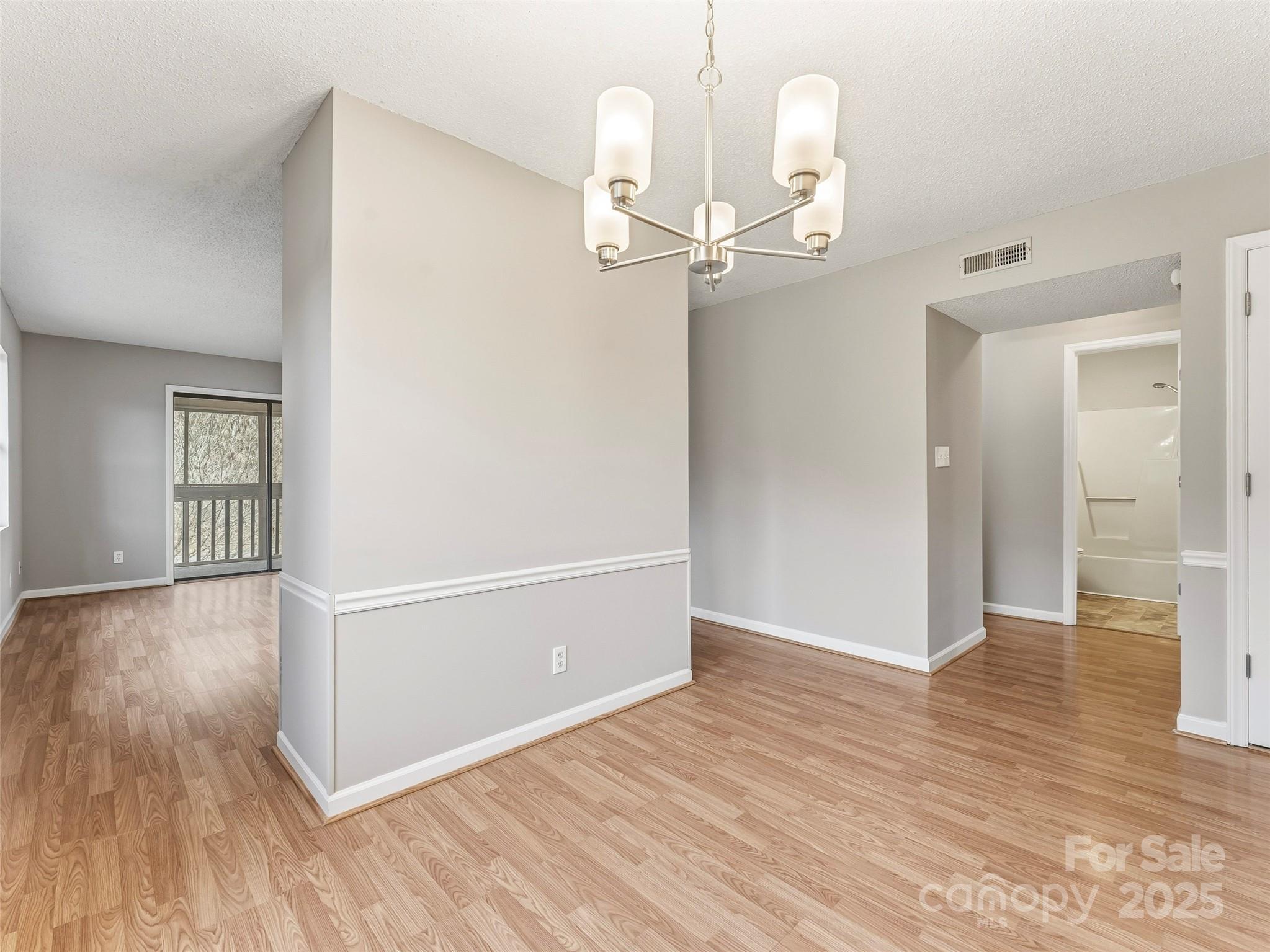 102 Abbey Circle Asheville NC 28805