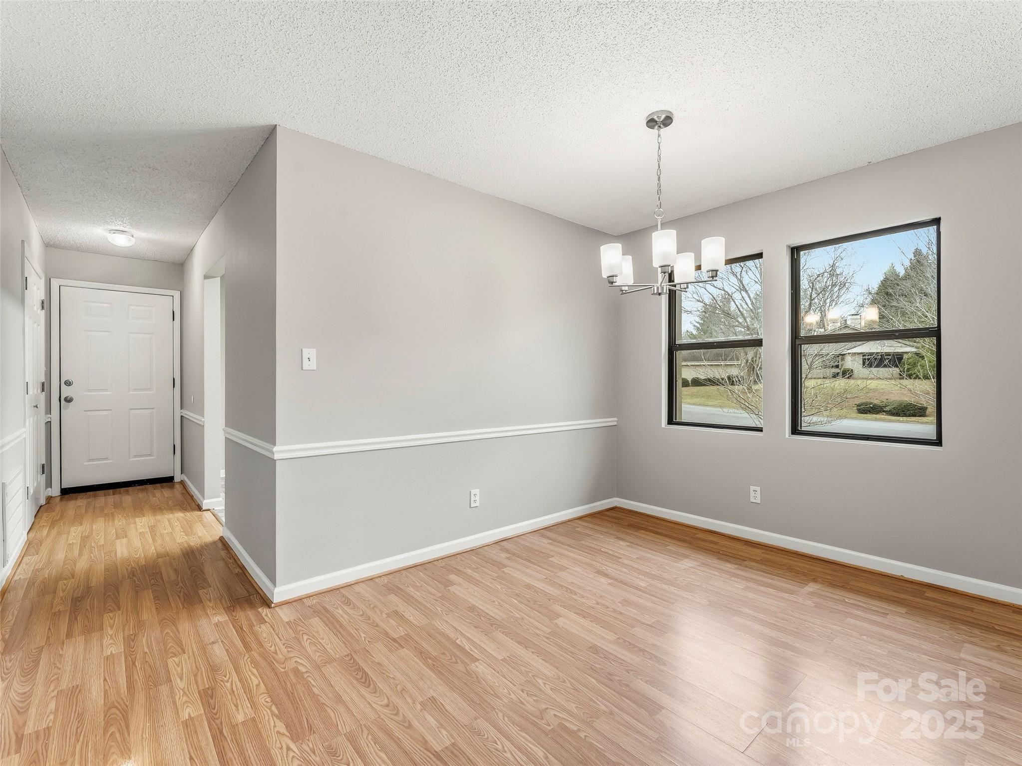 102 Abbey Circle Asheville NC 28805