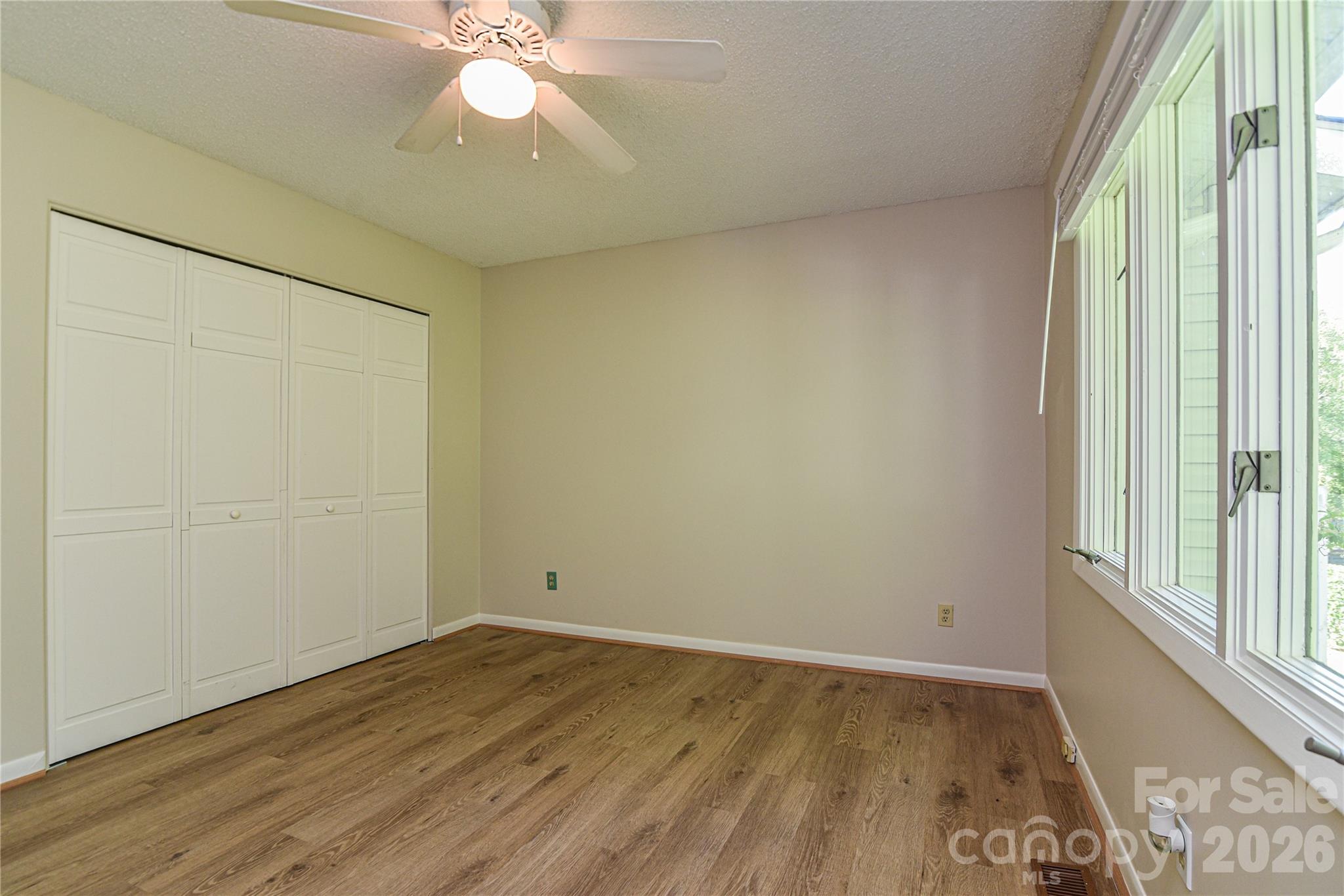 63 Hollybrook Drive Asheville NC 28803
