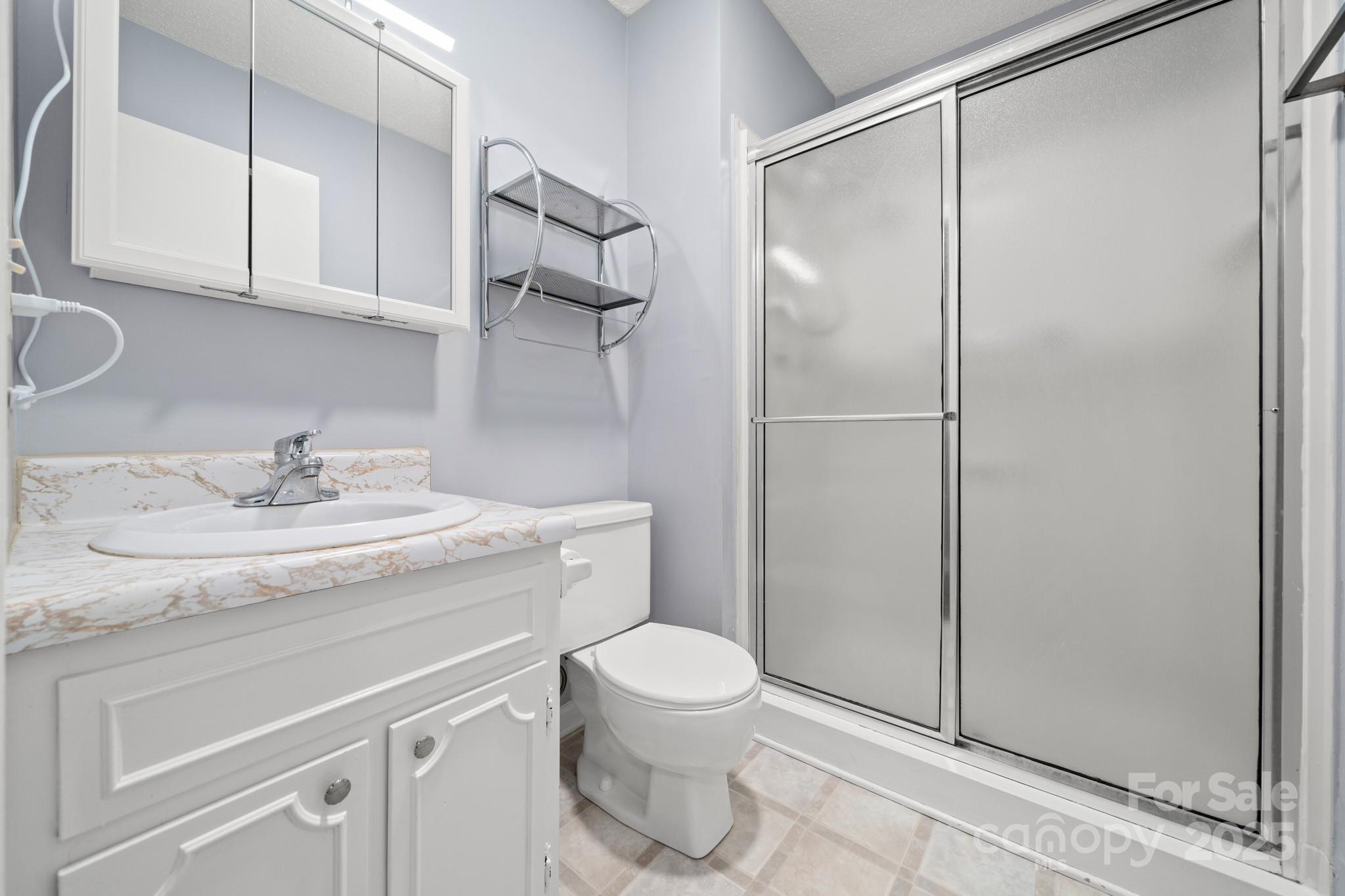 27 Capri Lane Hendersonville NC 28791