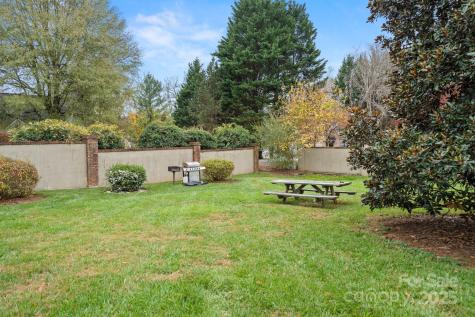 27 Capri Lane Hendersonville NC 28791