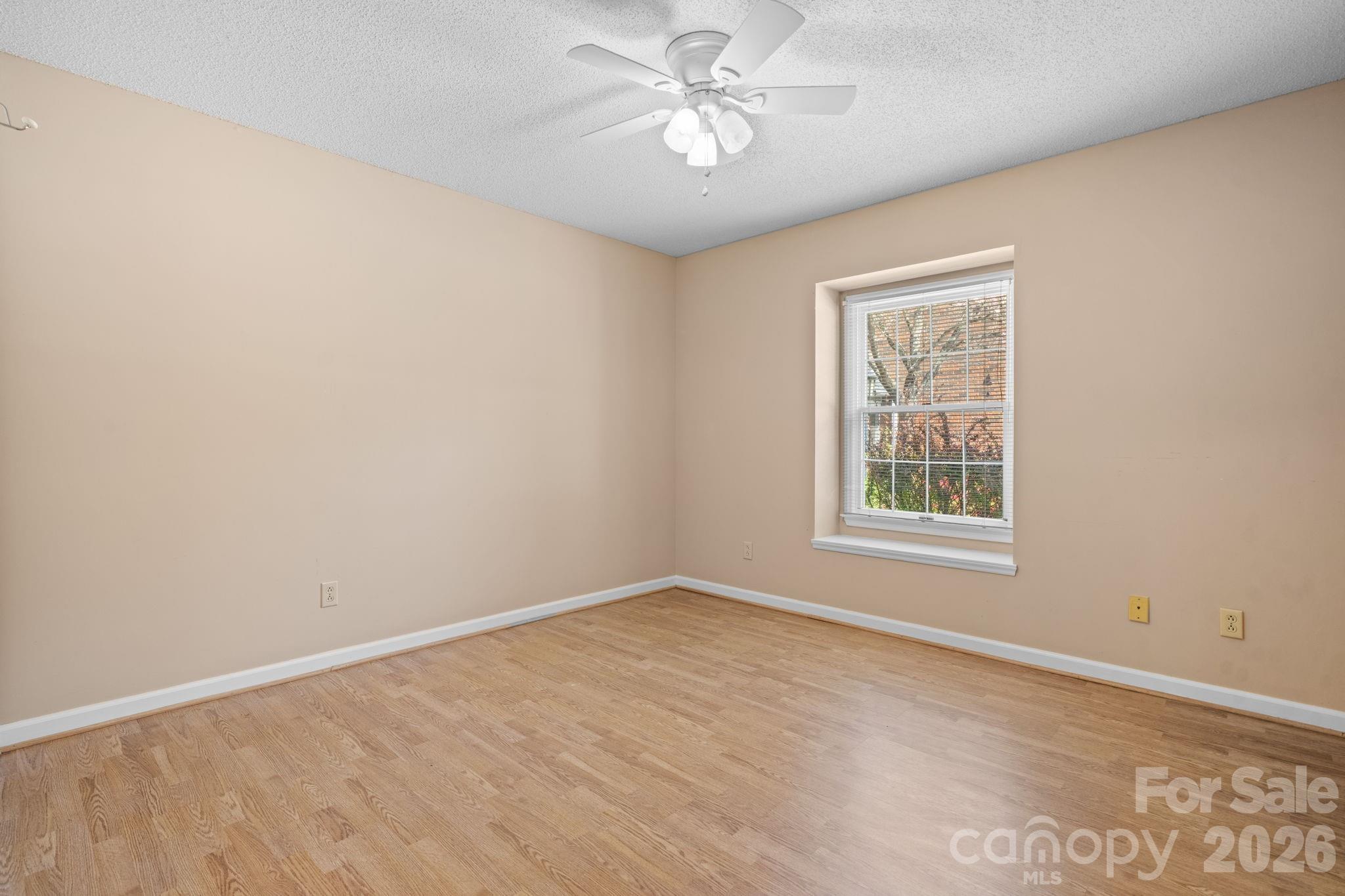 247 5th Avenue NE Hickory NC 28601