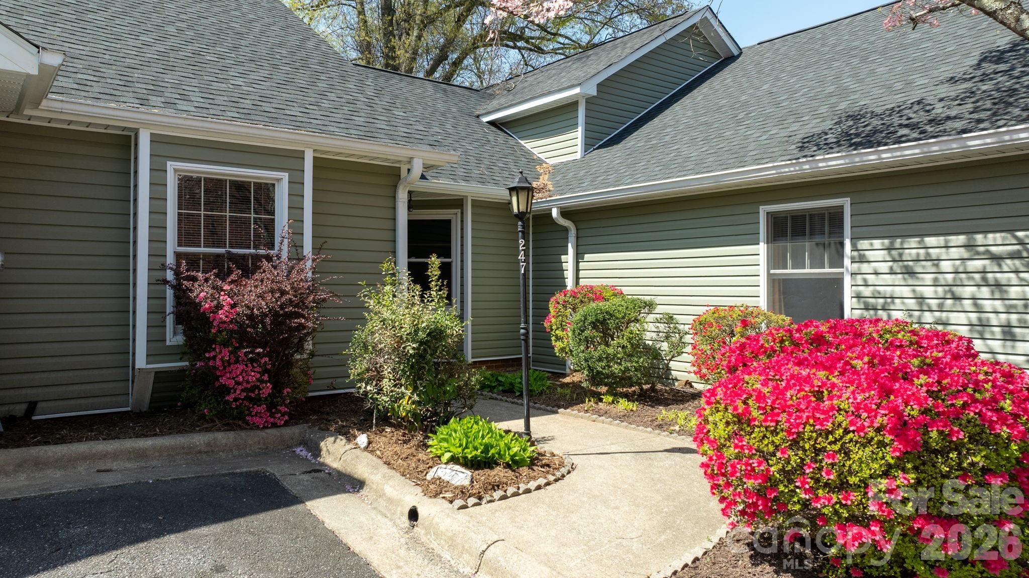 247 5th Avenue NE Hickory NC 28601