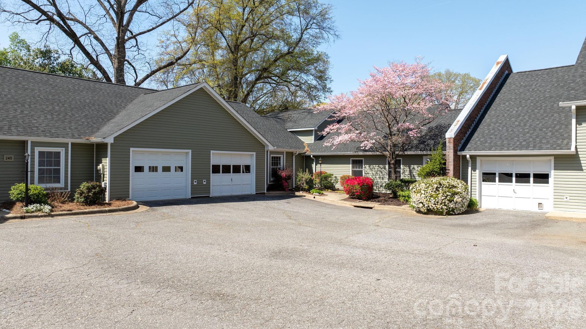 247 5th Avenue NE Hickory NC 28601