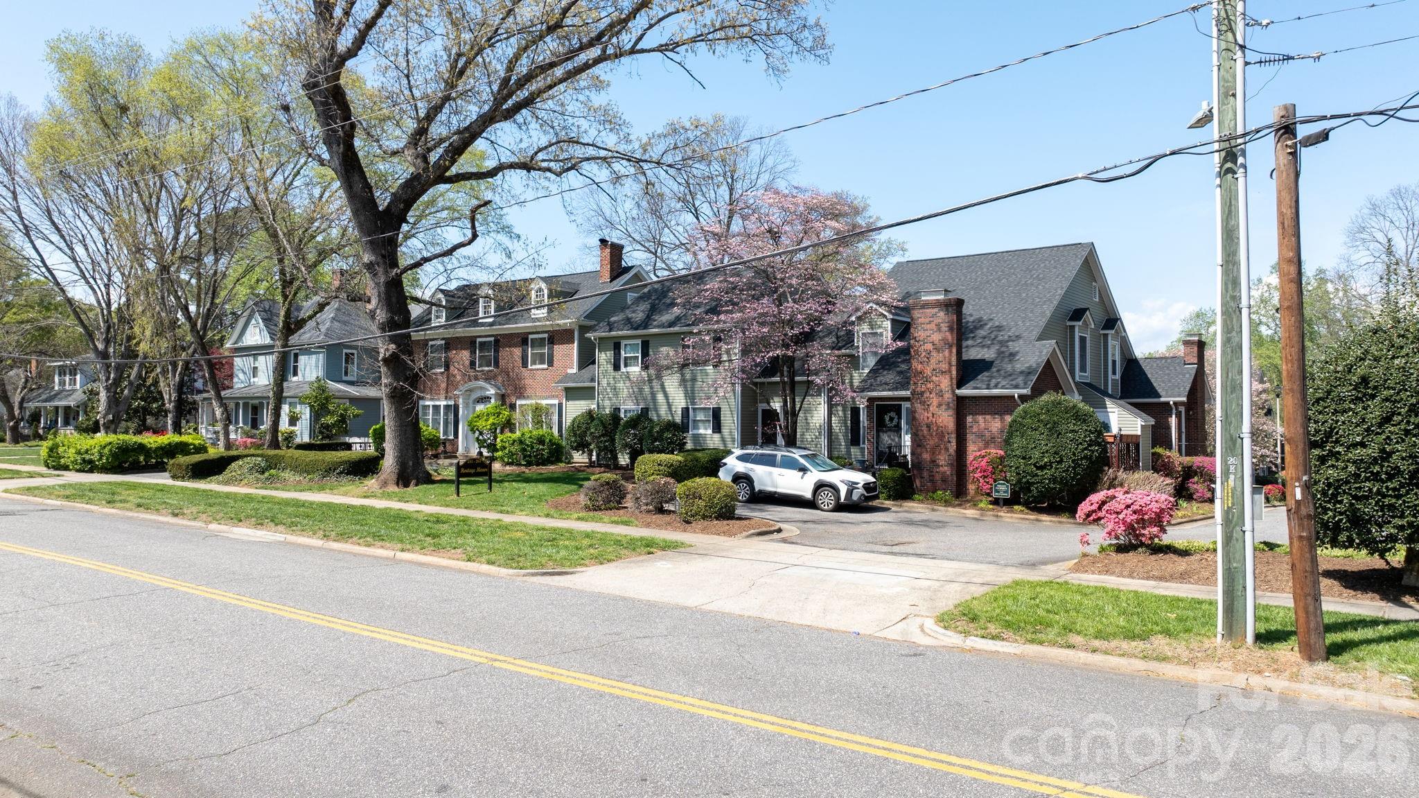 247 5th Avenue NE Hickory NC 28601