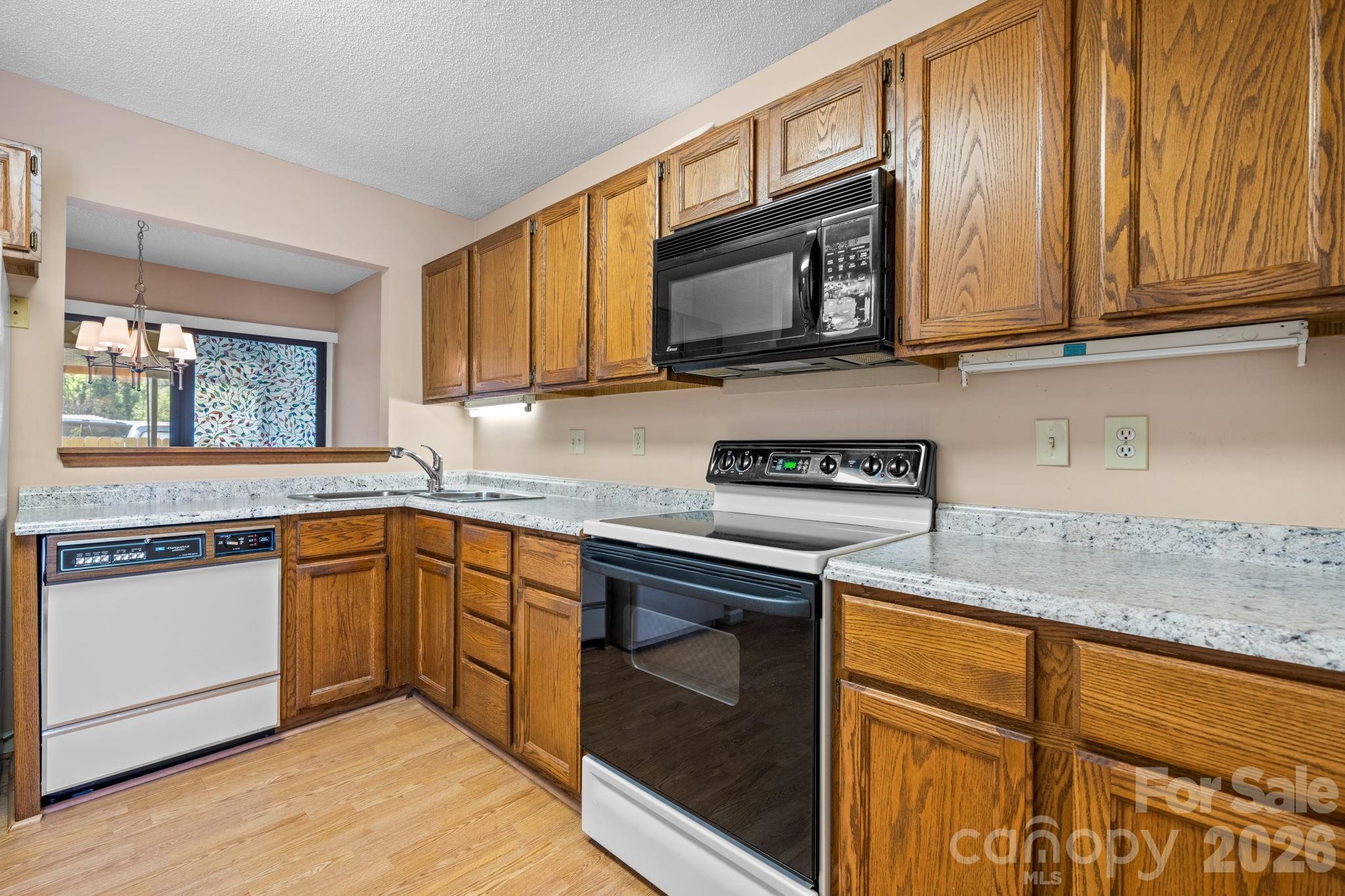 247 5th Avenue NE Hickory NC 28601