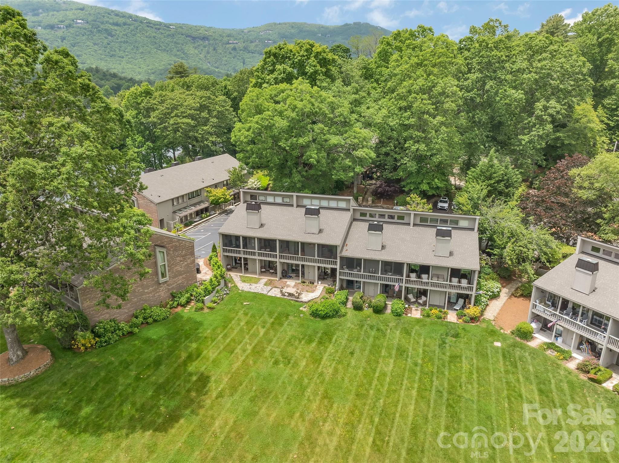 55 Toxaway Shores Lake Toxaway NC 28747