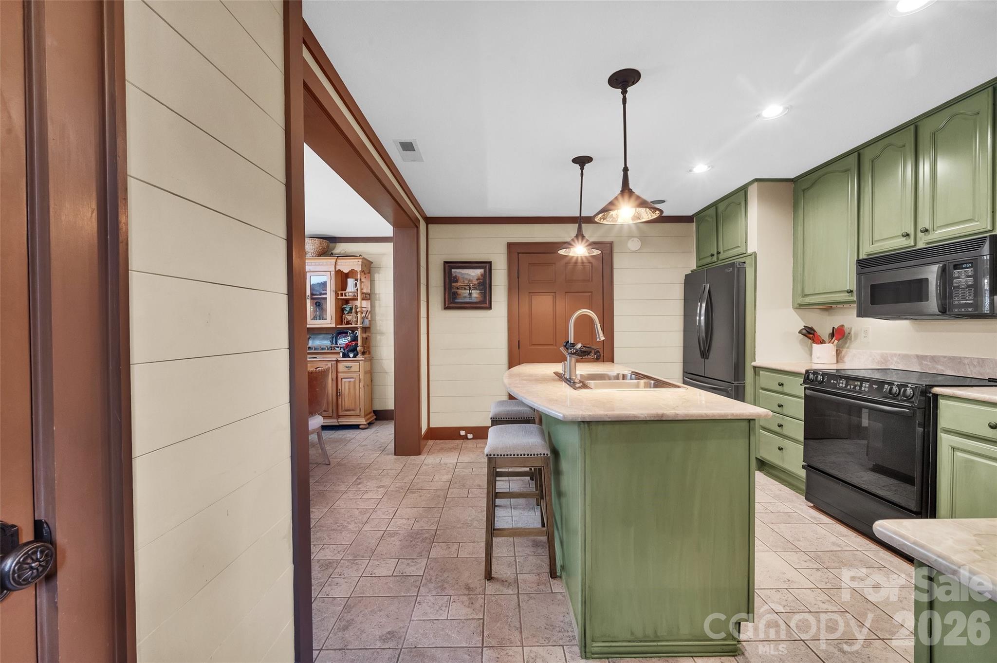 55 Toxaway Shores Lake Toxaway NC 28747