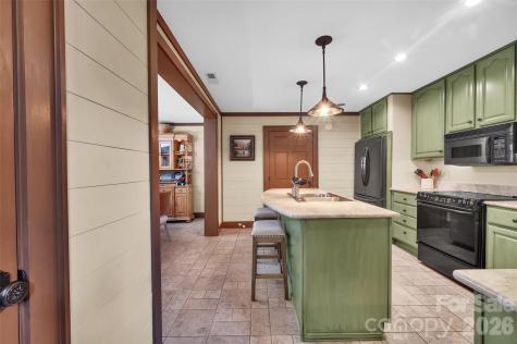 55 Toxaway Shores Lake Toxaway NC 28747