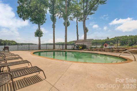 55 Toxaway Shores Lake Toxaway NC 28747