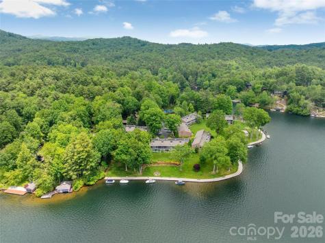 55 Toxaway Shores Lake Toxaway NC 28747
