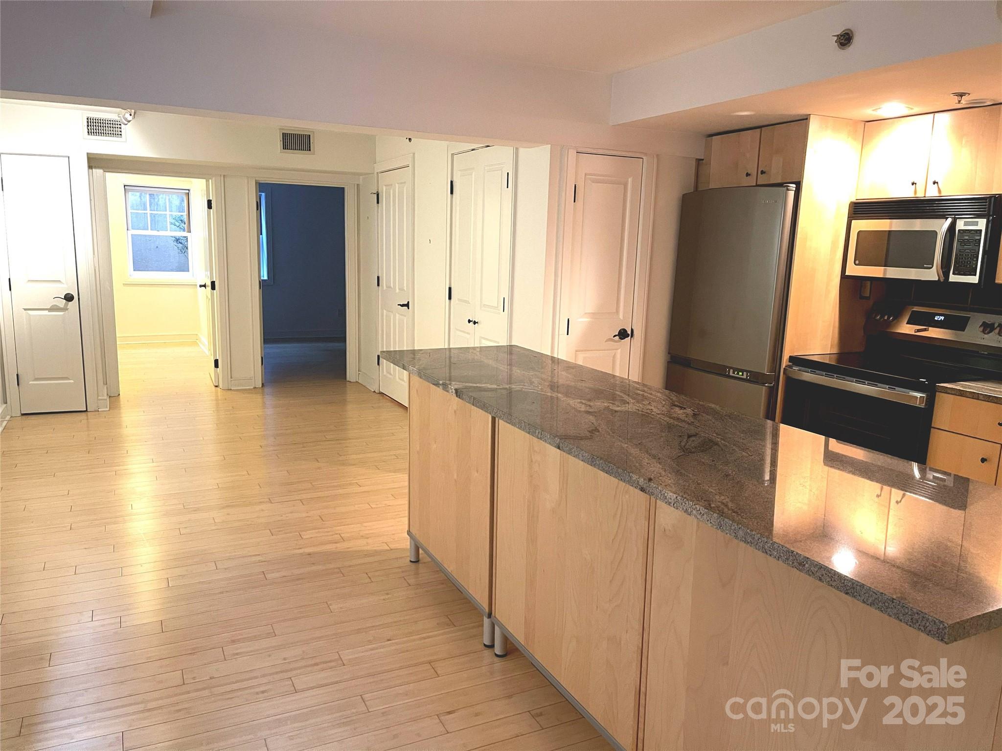 37 Hiawassee Street Asheville NC 28801
