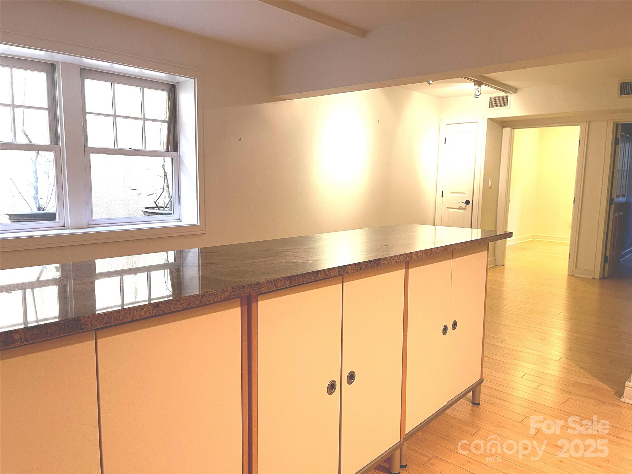 37 Hiawassee Street Asheville NC 28801